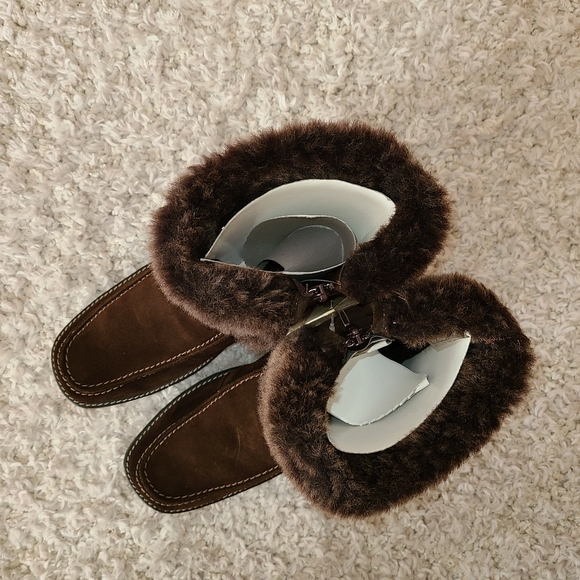 Spring Step suede boots - Picture 6 of 10